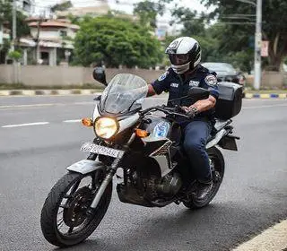 moto baqueada emplacada