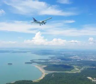 voos diários entre Salvador e Porto Seguro
