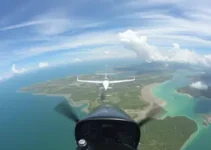 vídeo do cockpit mostrando pouso em Porto Seguro