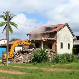 moradores de Porto Seguro demolições